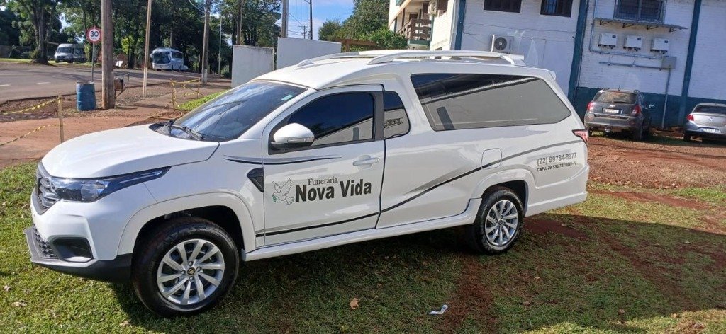 Novo veículo de alto padrão para cerimônias fúnebres e cortejos da Funerária Nova Vida